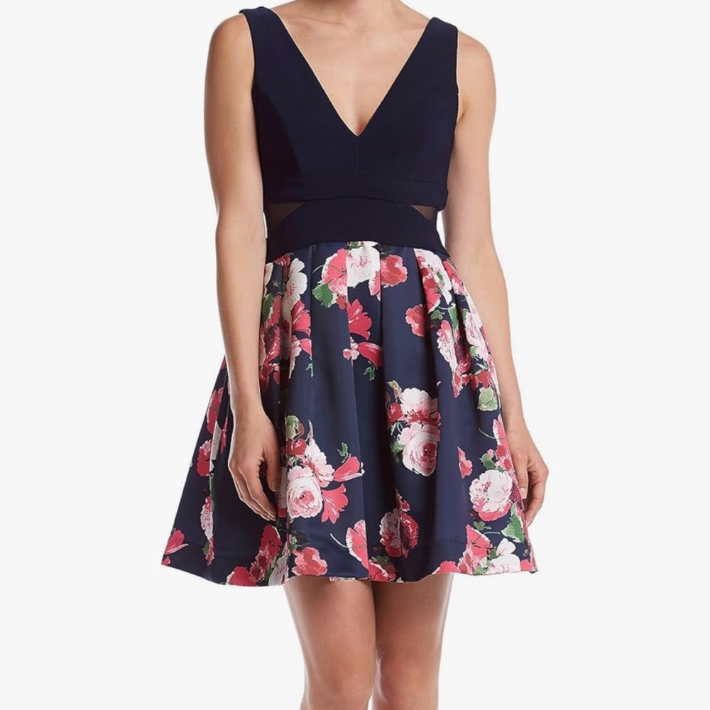 Women’s xscape size 4 floral dress worn once